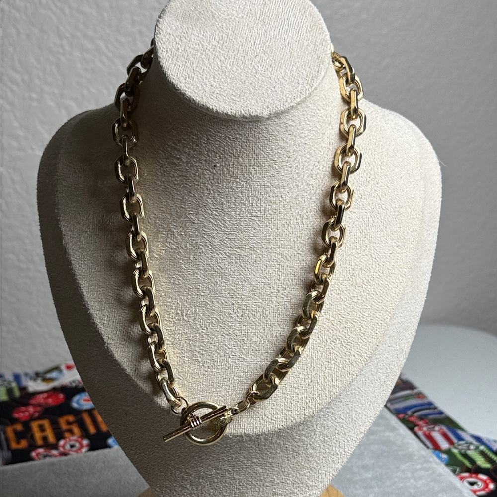 Vintage Anne Klein signed oval Goldtone Chain Necklace with lion clasp runway - Picture 8 of 13